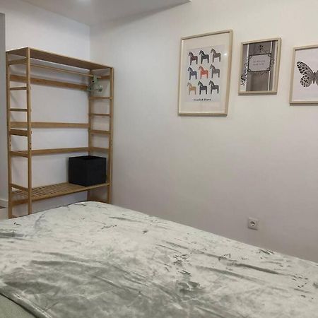 Stylish Renovated Apartment In Chiado Lisboa Екстериор снимка