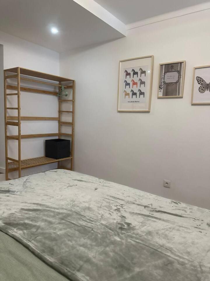 Stylish Renovated Apartment In Chiado Lisboa Екстериор снимка