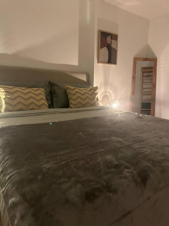 Stylish Renovated Apartment In Chiado Lisboa Екстериор снимка