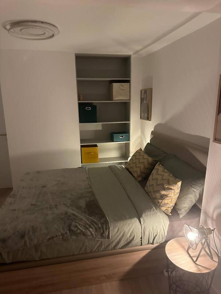 Stylish Renovated Apartment In Chiado Lisboa Екстериор снимка