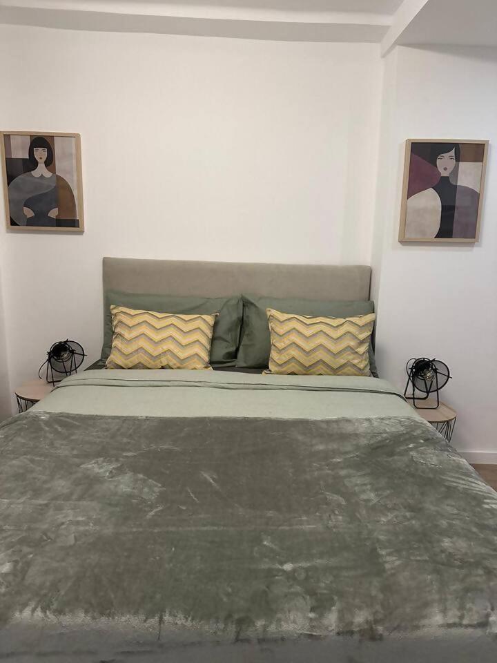 Stylish Renovated Apartment In Chiado Lisboa Екстериор снимка